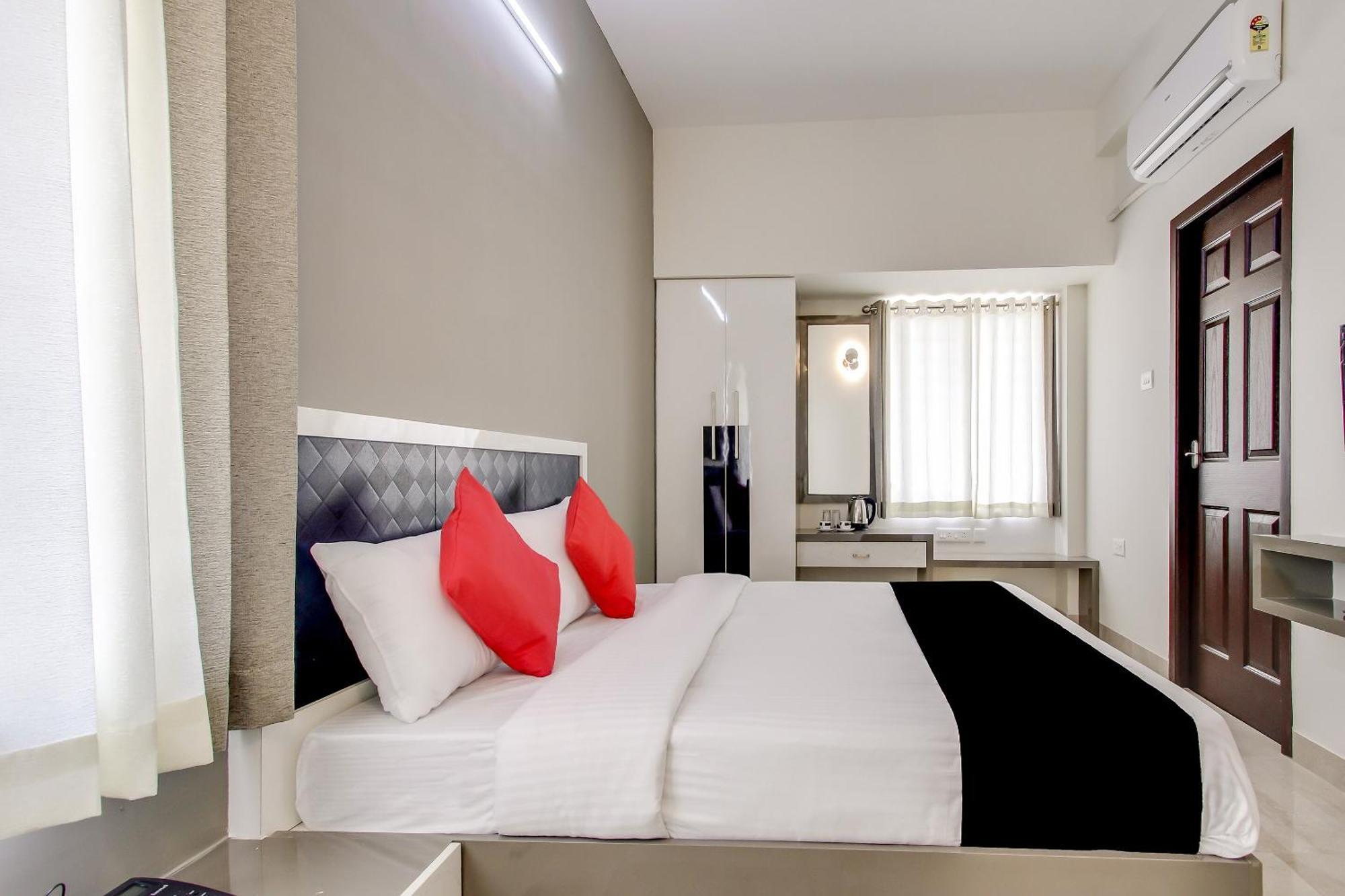 Capital O New Paradise Inn Irugur Dış mekan fotoğraf
